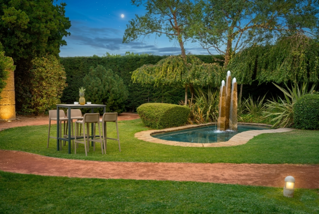 Gemini_Generated_Image_ktv4m1ktv4m1ktv4